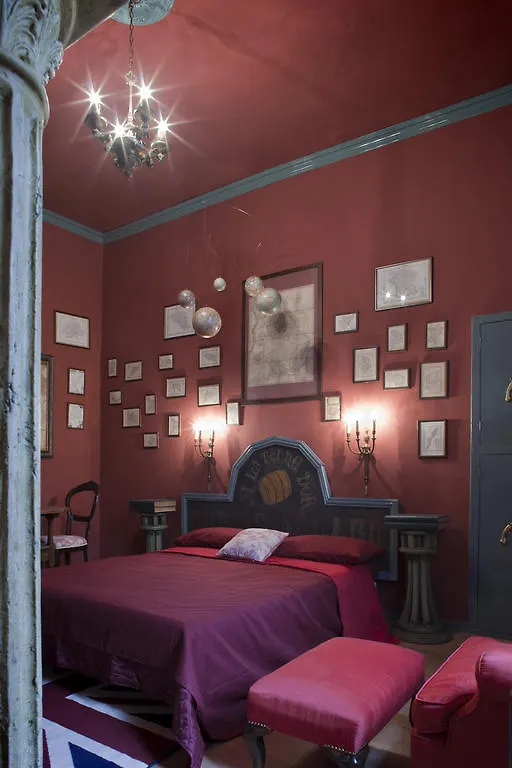 ゲストハウス Repubblica Di Oz Rooms バレーゼ イタリア
